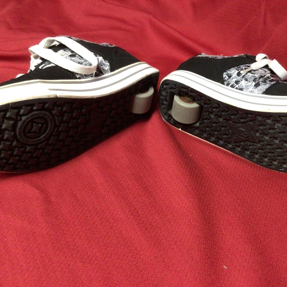 HEELY youth shoes